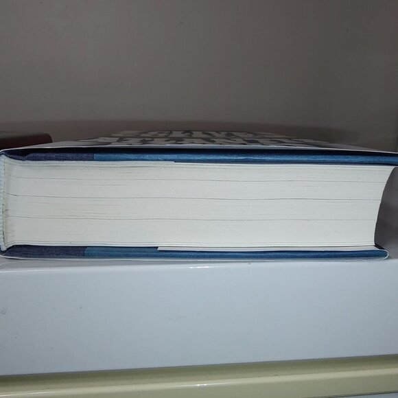 2 Hardcover Clive Cussler Books: (Autographed) Flood Tide/Atlantis Found - Picture 16 of 16